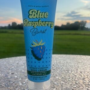 Bath & Body Works Blue Raspberry Body Cream Moisturizer 8 oz